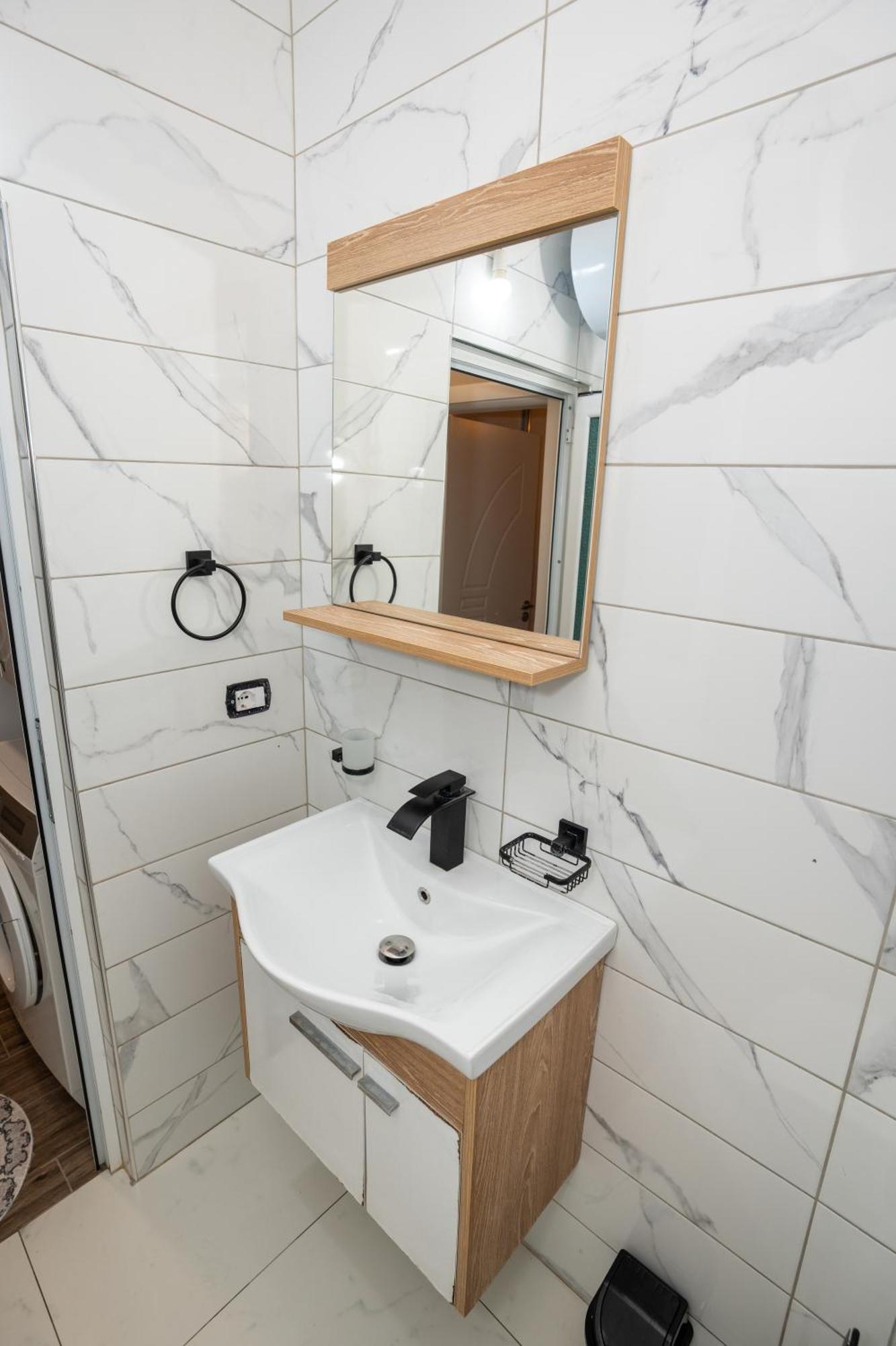 Sunnydream Apartaments Saranda Buitenkant foto